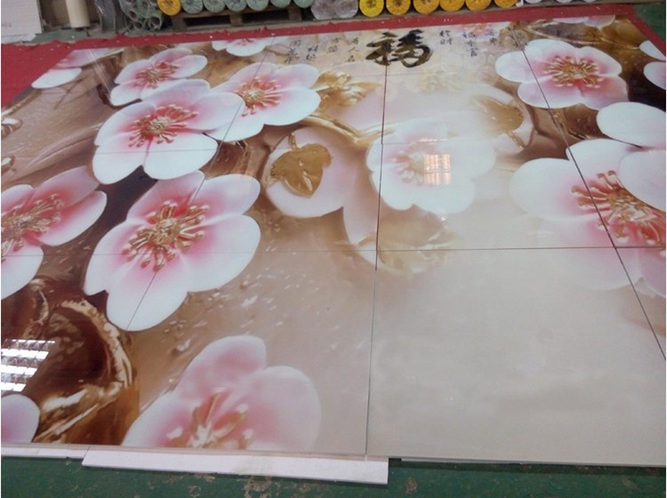 UV打印機(jī)是怎么才能實(shí)現(xiàn)定制個性化！